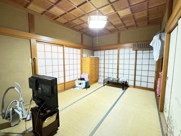 生駒郡斑鳩町興留３丁目の中古一戸建て
