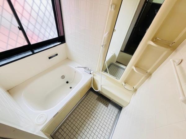生駒郡斑鳩町興留８丁目の中古一戸建て
