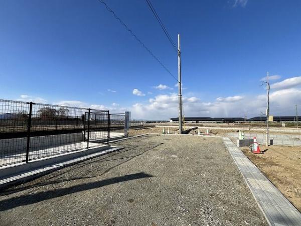 橿原市山本町　2号棟　新築戸建