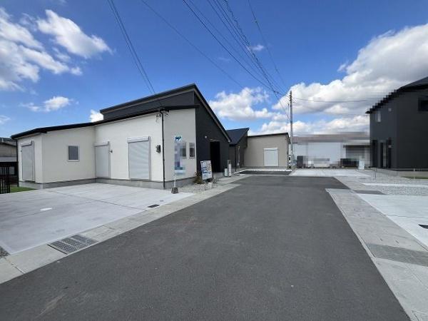 桜井市大豆越22　1期2号棟　新築戸建