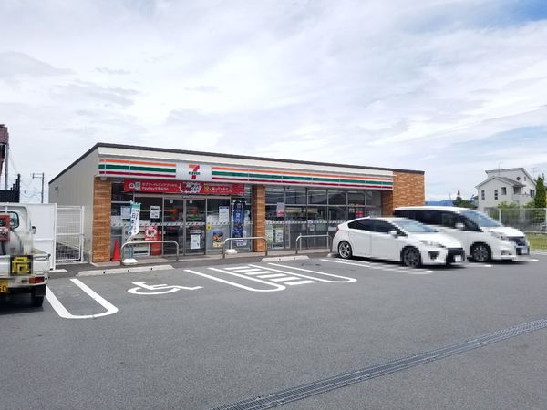 北葛城郡広陵町大字南郷の土地(セブンイレブン広陵町役場前店)