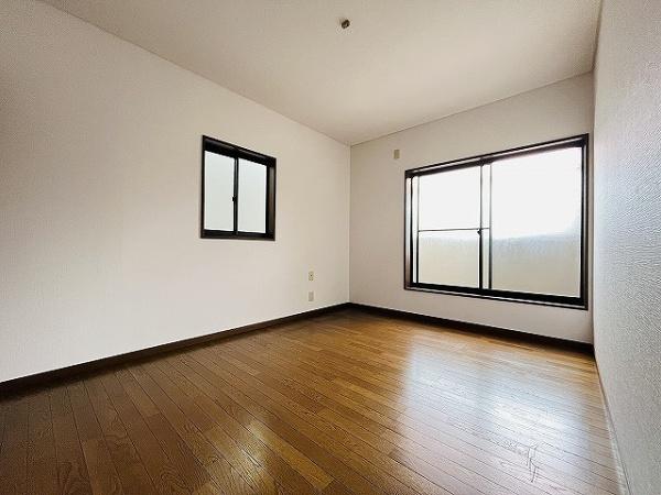 橿原市中町の中古一戸建て