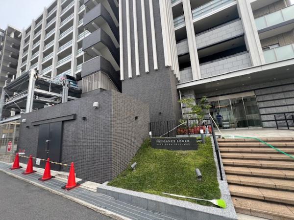 プレサンスロジェ橿原神宮前