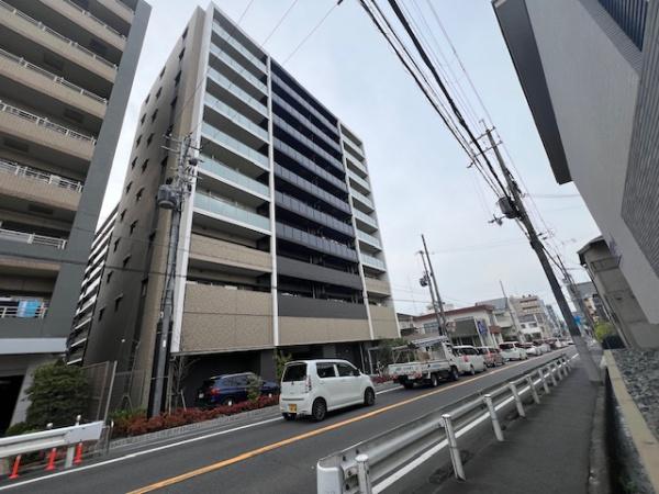プレサンスロジェ橿原神宮前