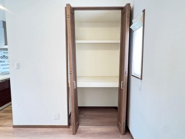 北葛城郡上牧町下牧1丁目の中古一戸建て(収納)