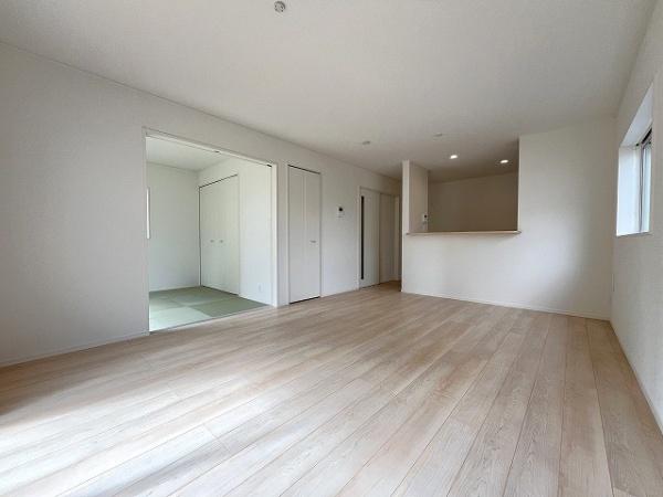 桜井市粟殿第4　2号棟　新築戸建