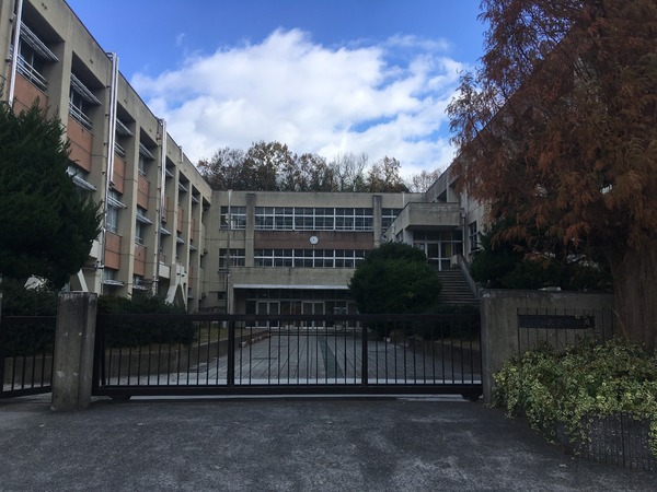 御所市大字元町の土地(御所市立大正中学校)