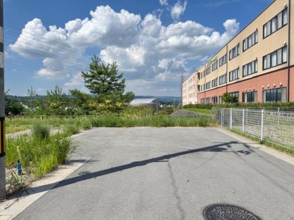 北葛城郡上牧町ささゆり台3丁目の土地(前面道路含む現地写真)