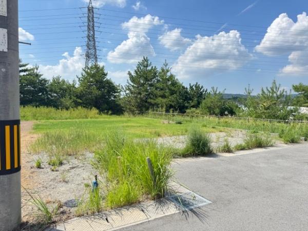 北葛城郡上牧町ささゆり台3丁目の土地(前面道路含む現地写真)