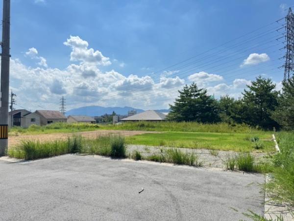 北葛城郡上牧町ささゆり台3丁目の土地(前面道路含む現地写真)