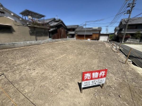 橿原市曲川町１丁目の土地