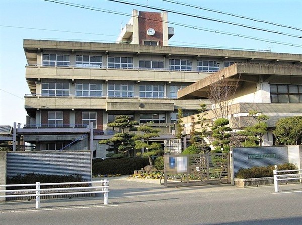 大和高田市大字市場の中古一戸建て(大和高田市立陵西小学校)