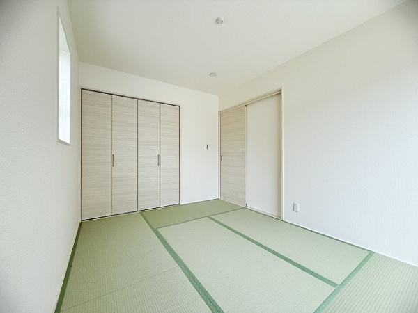 橿原市山本町　2号棟　新築戸建