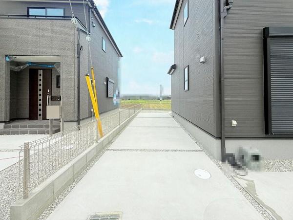 橿原市山本町　2号棟　新築戸建