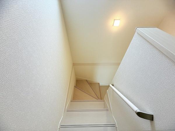 橿原市山本町　2号棟　新築戸建