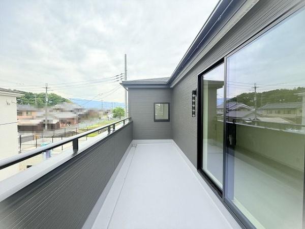 橿原市山本町　2号棟　新築戸建