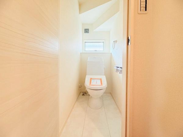 桜井市大福11期 1号棟 新築戸建(トイレ)