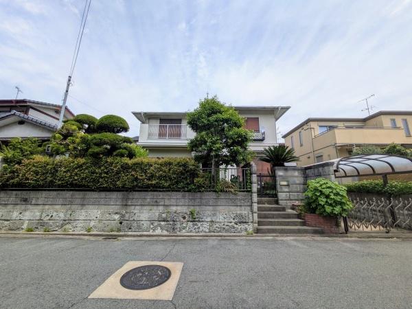 生駒郡斑鳩町服部２丁目の土地
