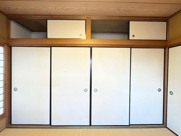 北葛城郡上牧町米山台2丁目の中古一戸建て(収納)