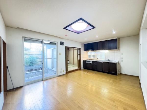 北葛城郡上牧町米山台2丁目の中古一戸建て(リビング)