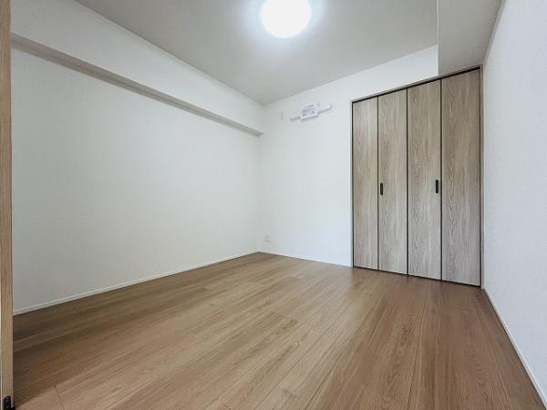 ローレルコート桜井南(洋室)