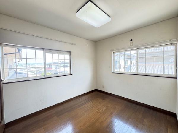 北葛城郡上牧町松里園３丁目の中古一戸建て