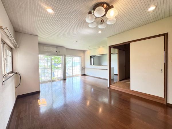 北葛城郡上牧町松里園３丁目の中古一戸建て