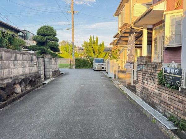 北葛城郡上牧町松里園３丁目の中古一戸建て