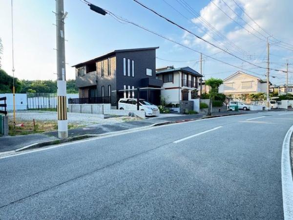 香芝市西真美２丁目の土地