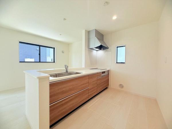 桜井市金屋8期　2号棟　新築戸建