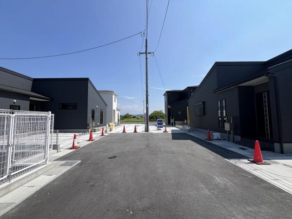 大和高田市西坊城８期　２号棟　新築戸建