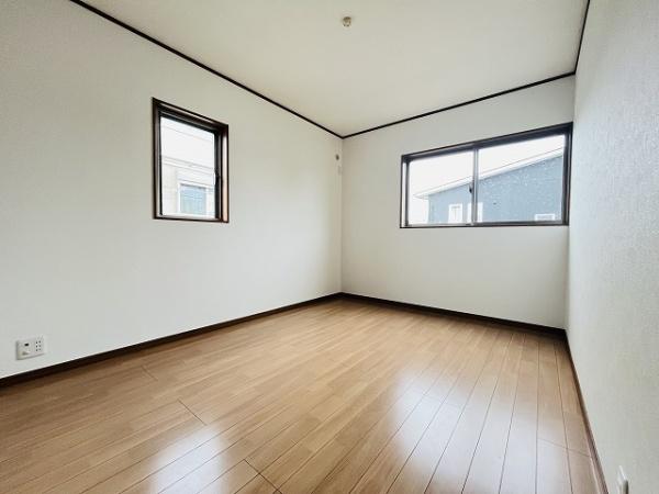 橿原市小槻町の中古一戸建て