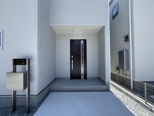 天理市別所町　2号棟　新築戸建