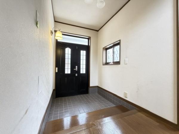 香芝市磯壁４丁目の中古一戸建て
