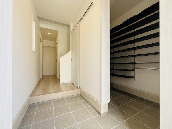 橿原市葛本町　2号地　新築戸建