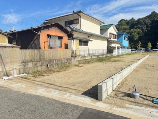 北葛城郡王寺町畠田8丁目の土地(前面道路含む現地写真)