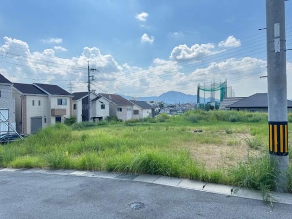 北葛城郡上牧町ささゆり台3丁目の土地(前面道路含む現地写真)