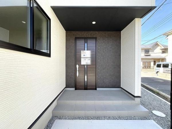 大和高田市曽大根２丁目　2号棟　新築戸建