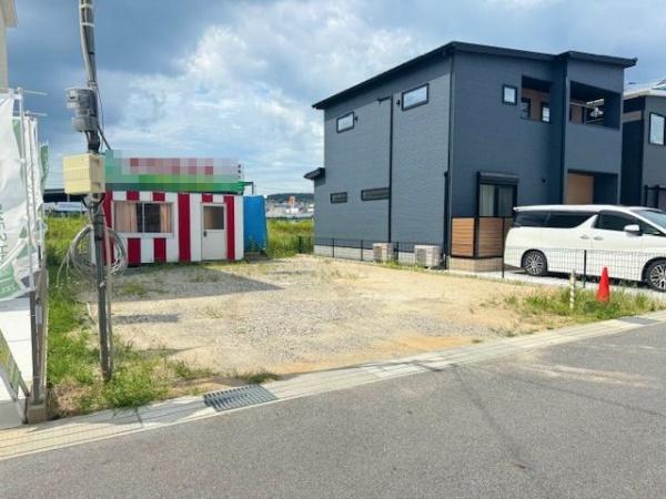 香芝市高の土地(前面道路含む現地写真)