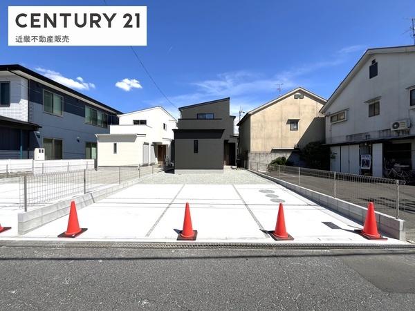 大和高田市西三倉堂１丁目　２号棟　新築戸建