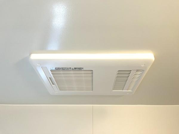 大和高田市西三倉堂１丁目　２号棟　新築戸建