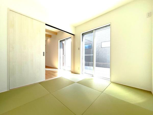 大和高田市西三倉堂１丁目　１号棟　新築戸建
