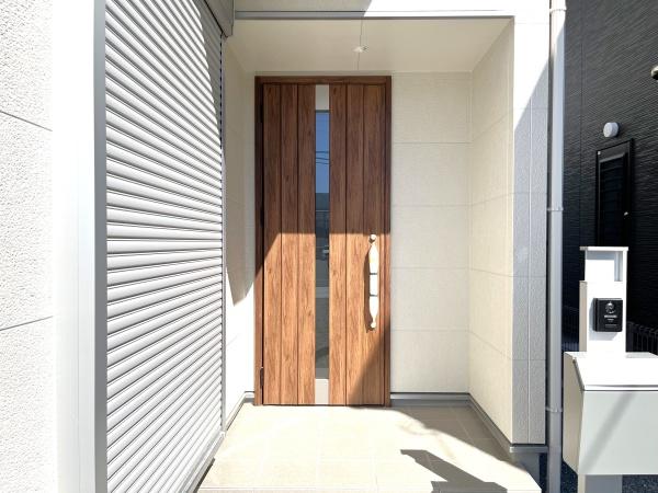 大和高田市西三倉堂１丁目　１号棟　新築戸建
