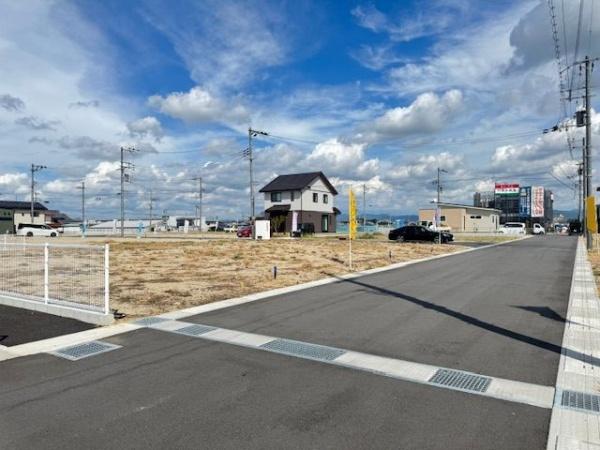 北葛城郡広陵町大字三吉の土地