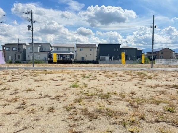 北葛城郡広陵町大字三吉の土地