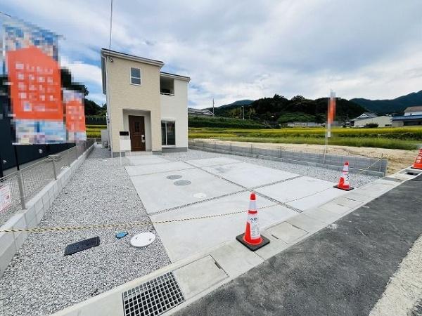 桜井市浅古 2号棟 新築戸建(駐車場)