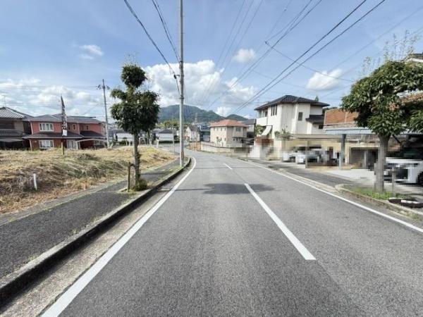 香芝市旭ケ丘５丁目の土地