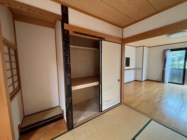 橿原市鳥屋町の中古一戸建て