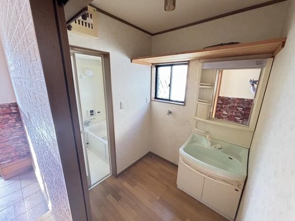 橿原市鳥屋町の中古一戸建て