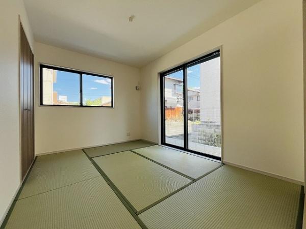 御所市栄町　２号棟　新築戸建